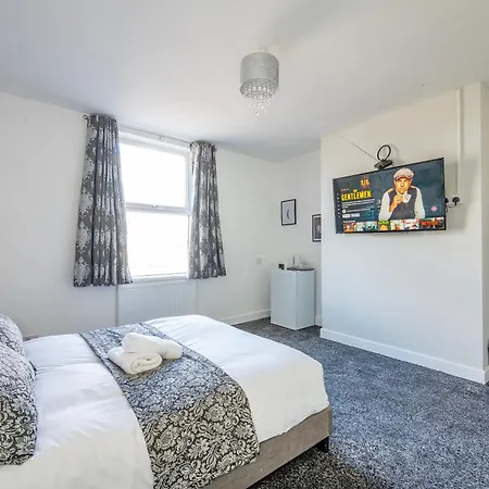 *rc246*for Your Relaxed & Cosy + Free Parking Homestay Leeds (West Yorkshire)